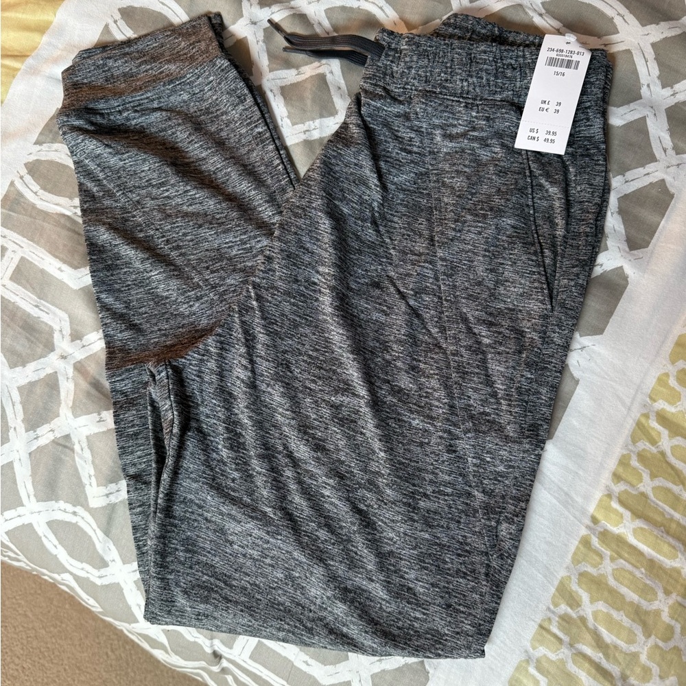 Abercrombie & Fitch Active Gray Jogger Pants, NWT in original package size 15-16